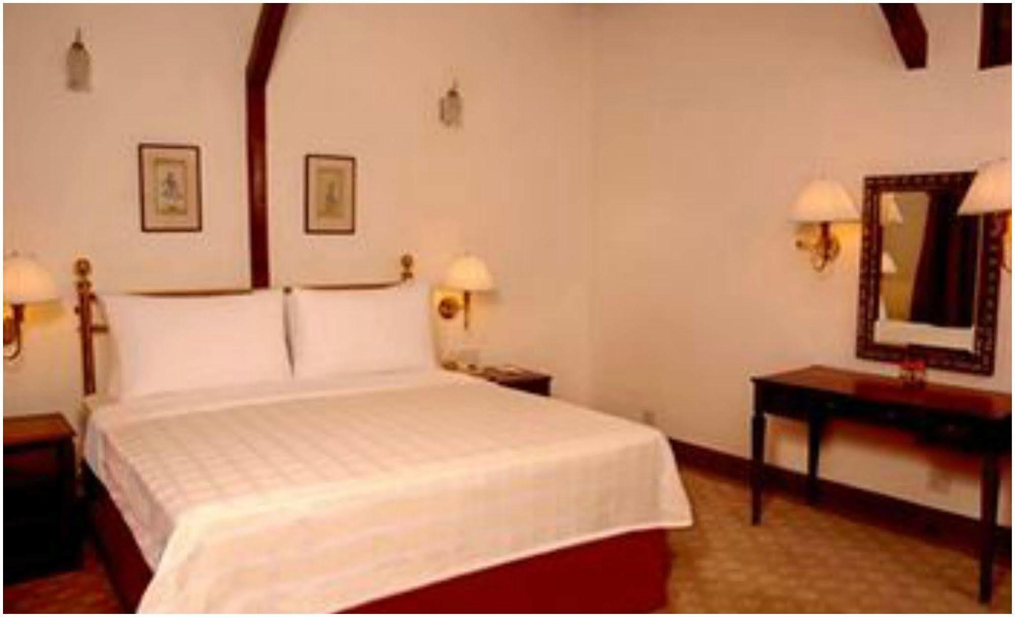 Clarkes Hotel, A Grand Heritage Hotel Since 1898 Shimla Exterior photo