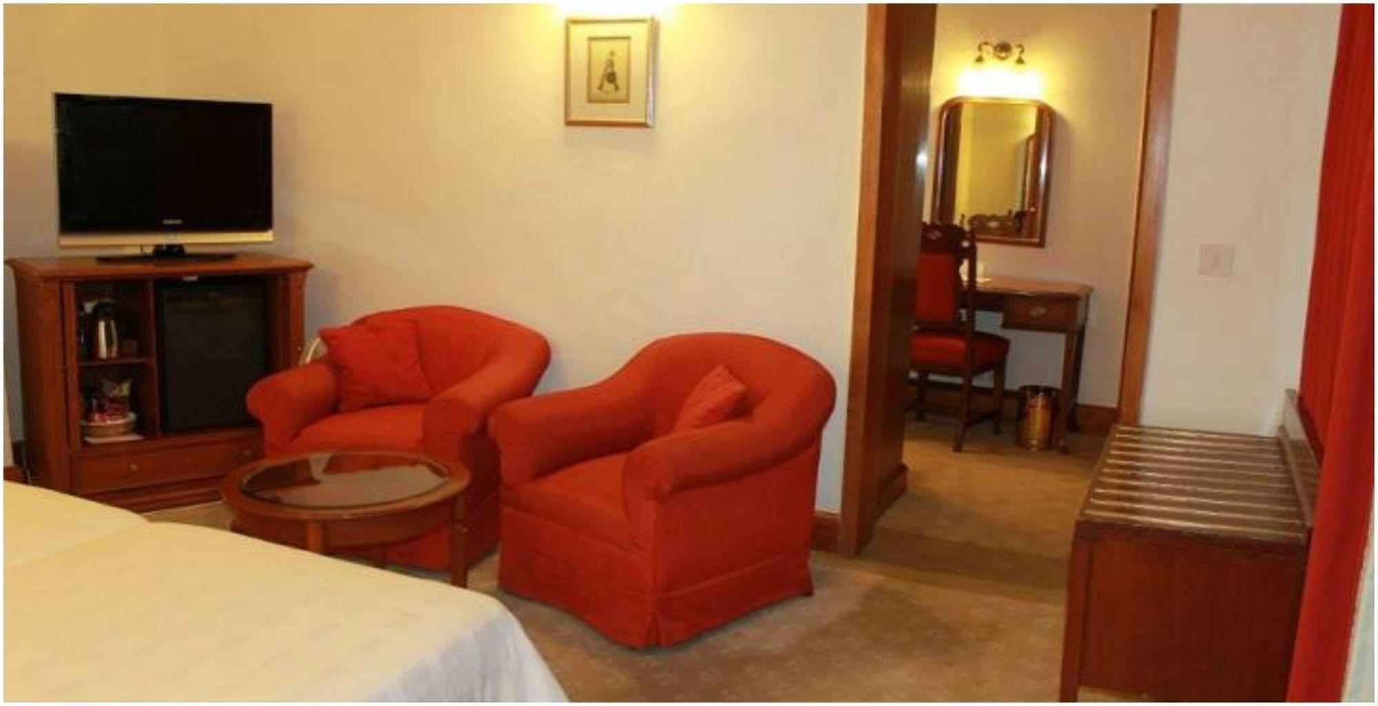 Clarkes Hotel, A Grand Heritage Hotel Since 1898 Shimla Exterior photo